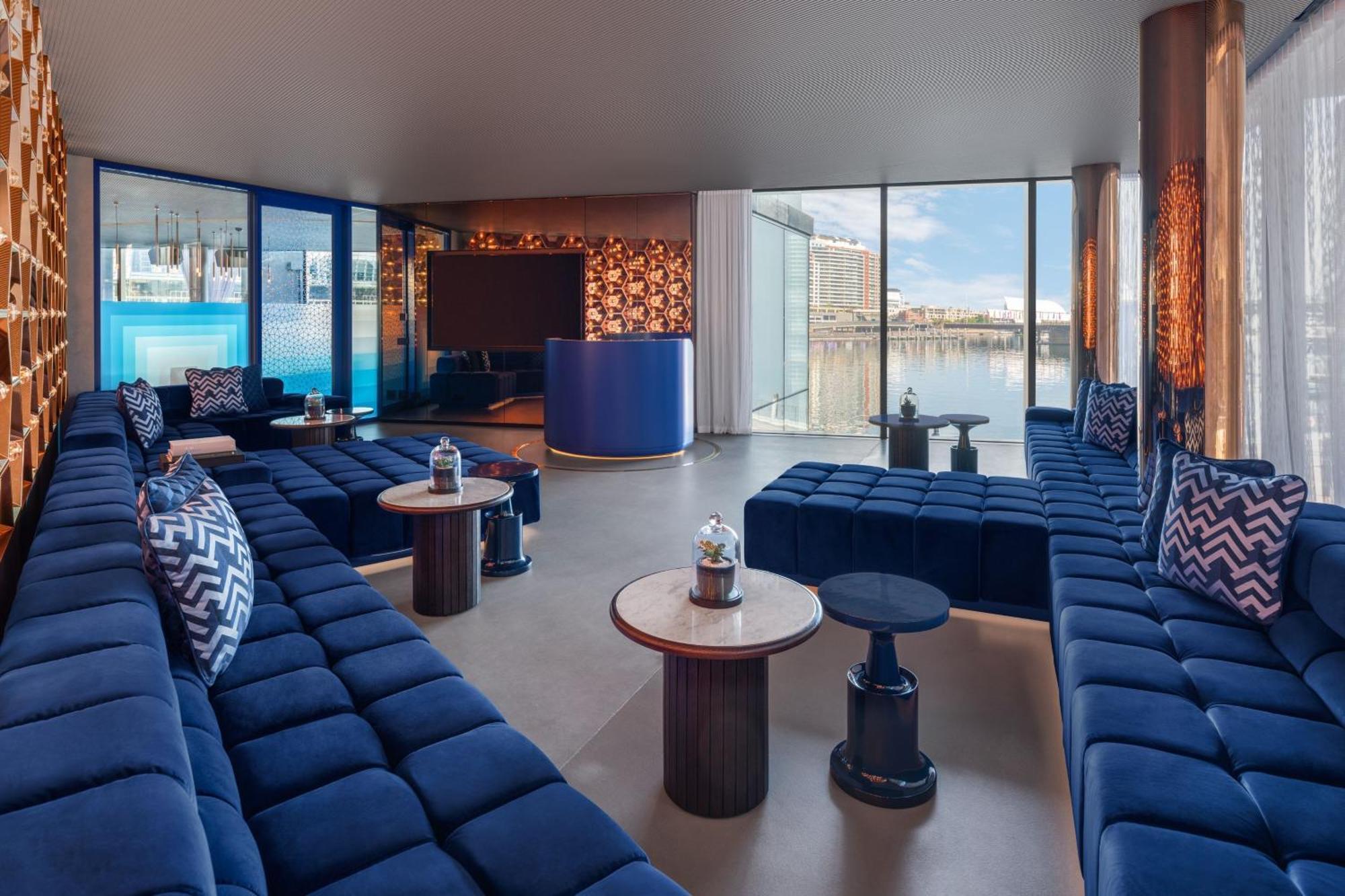W Sydney Hotel Ngoại thất bức ảnh The Club at London Heathrow Airport